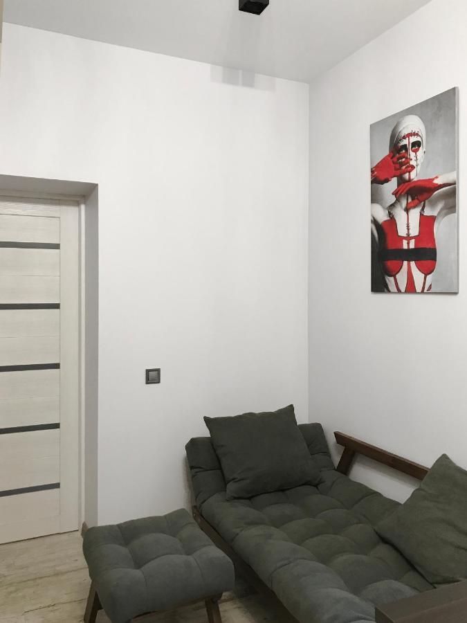 Lion King Lesya Apartment Lviv Bagian luar foto