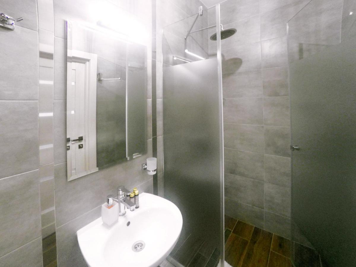 Lion King Lesya Apartment Lviv Bagian luar foto