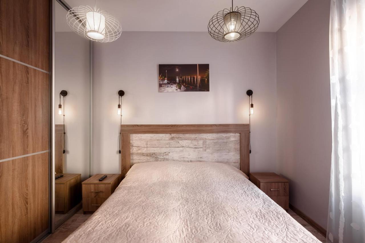 Lion King Lesya Apartment Lviv Bagian luar foto